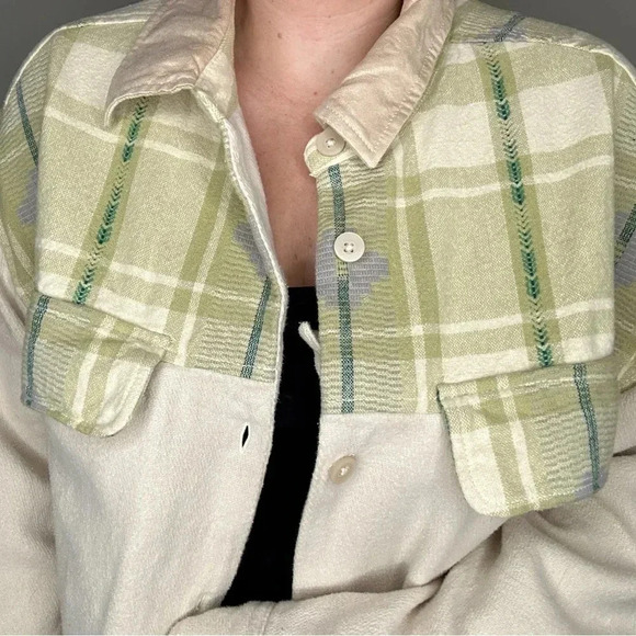 Urban Outfitters Cream‎ Shirt Jacket with Green Plaid Details - Picture 4 of 7